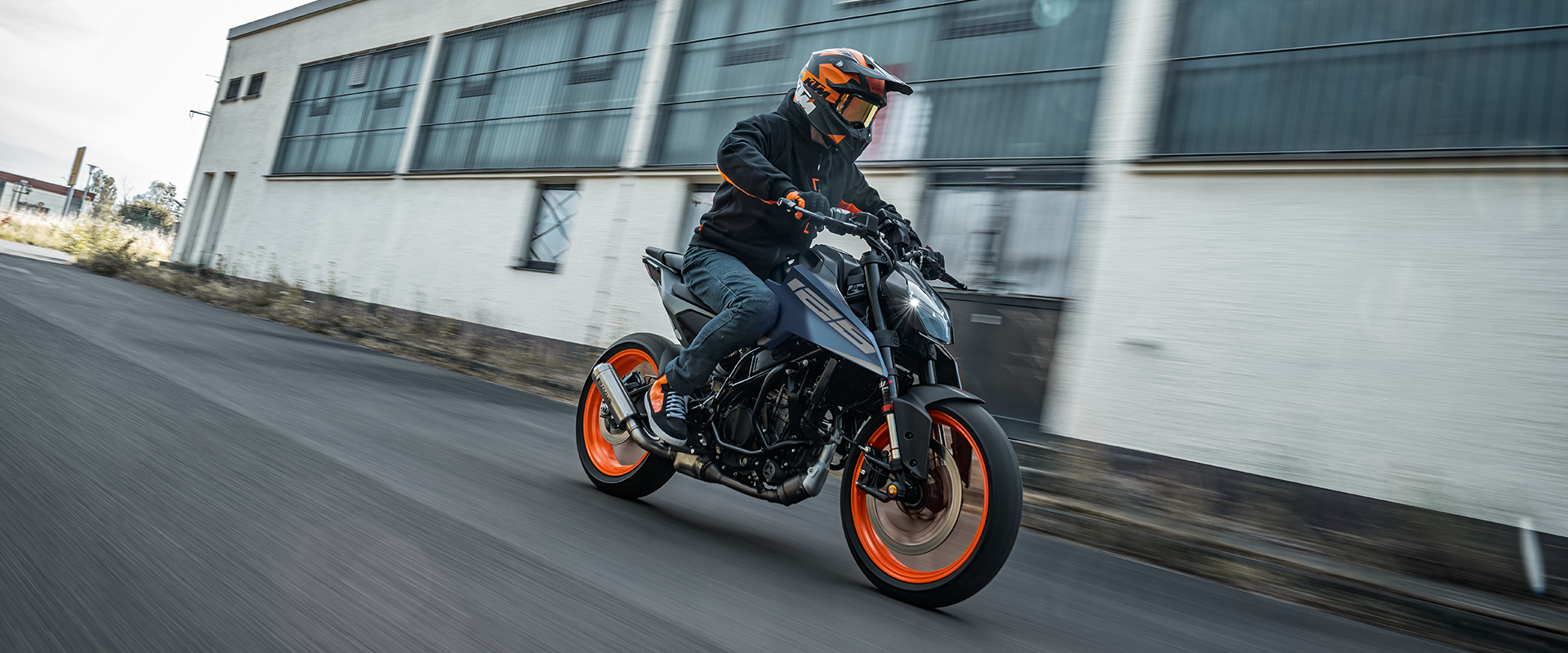 KTM 125 Duke 2026 - Image 2