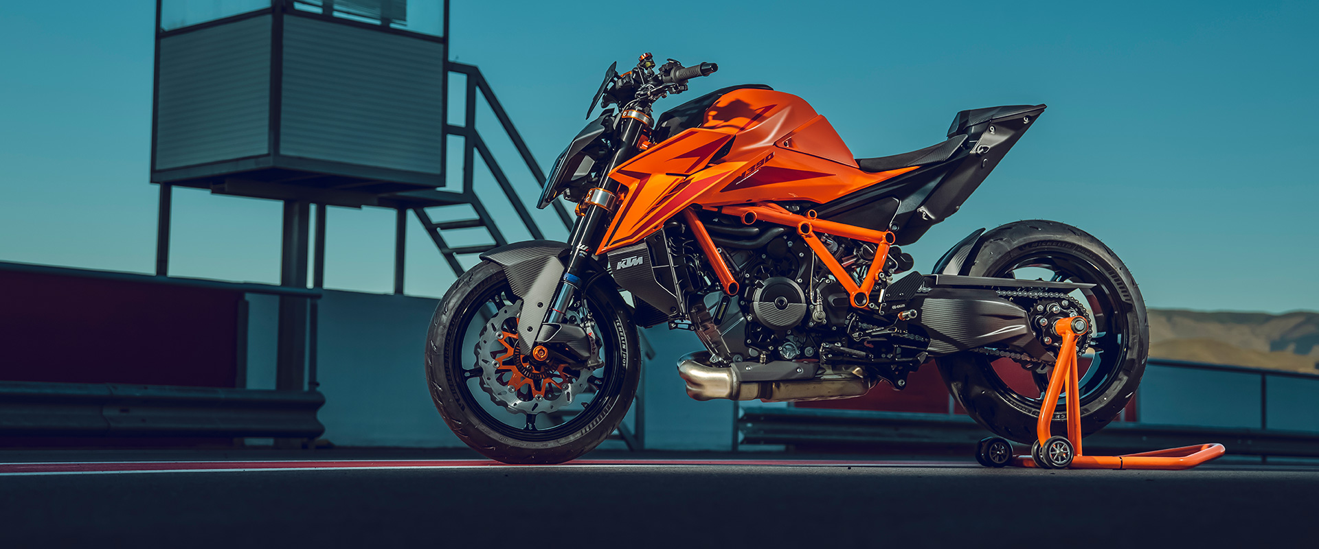 KTM 1390 SUPER DUKE R EVO 2026 - Image 2